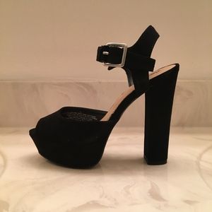 Mossimo Peep Toe Platforms Size 6.5 (Never Worn)
